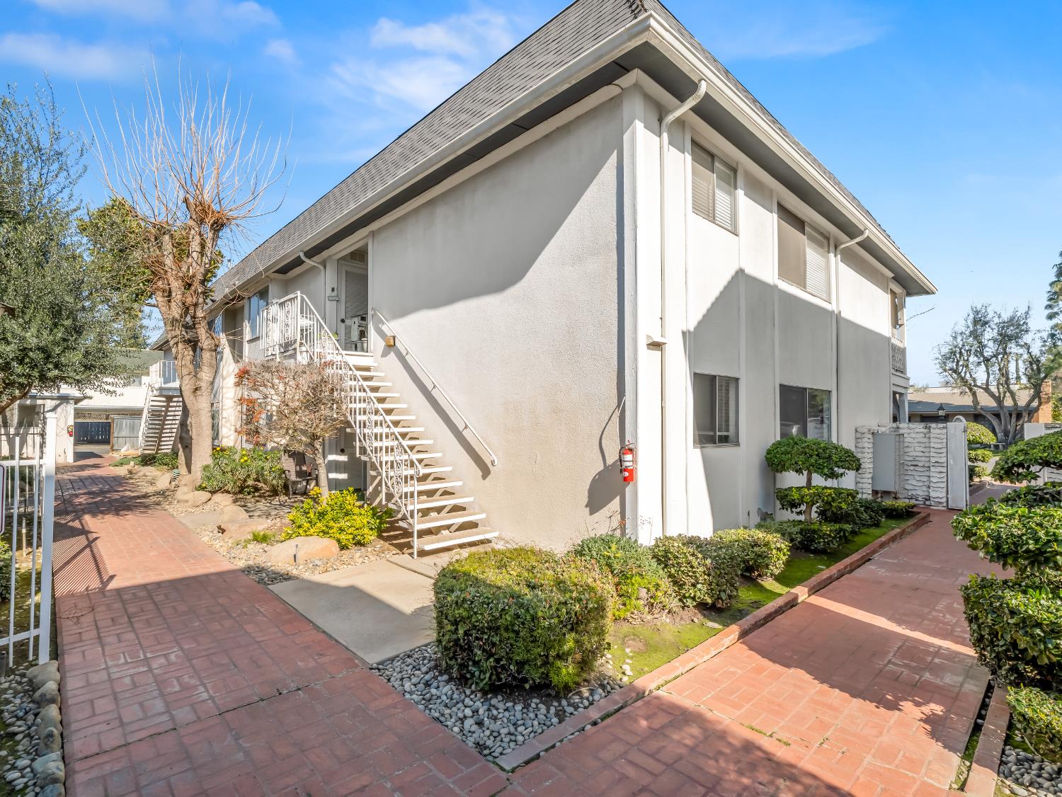 5055 N Wishon Ave #A-FIK, Fresno, CA 93704