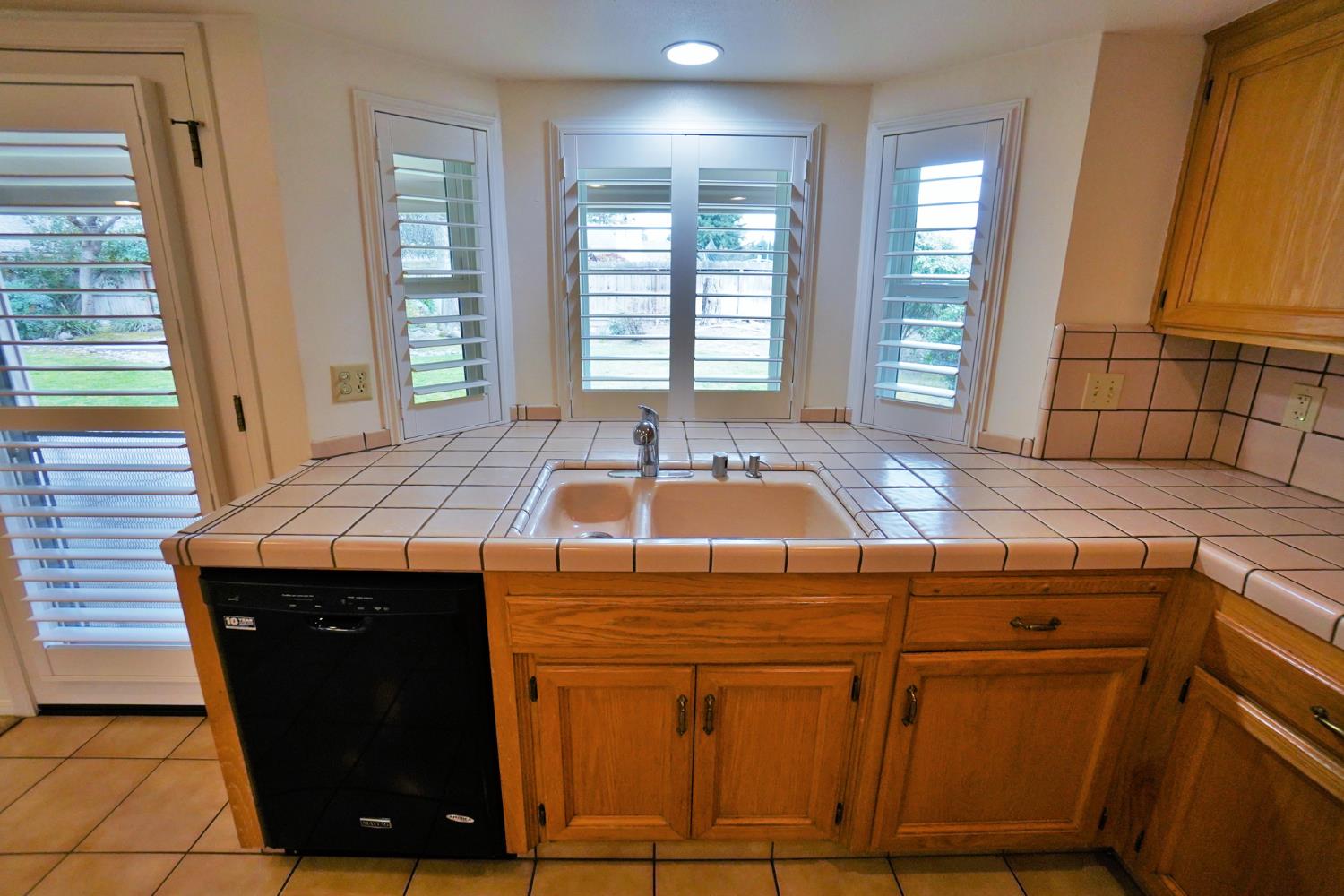 742 W Ellery Ave, Clovis, CA 93612