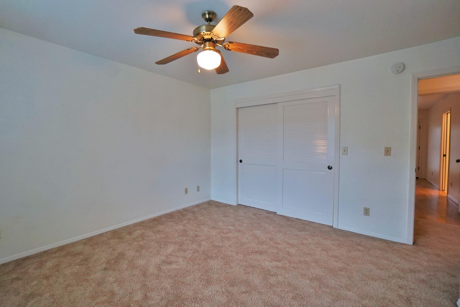 742 W Ellery Ave, Clovis, CA 93612