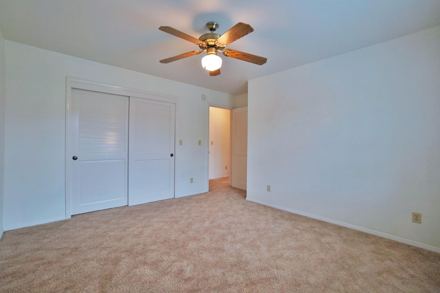 742 W Ellery Ave, Clovis, CA 93612