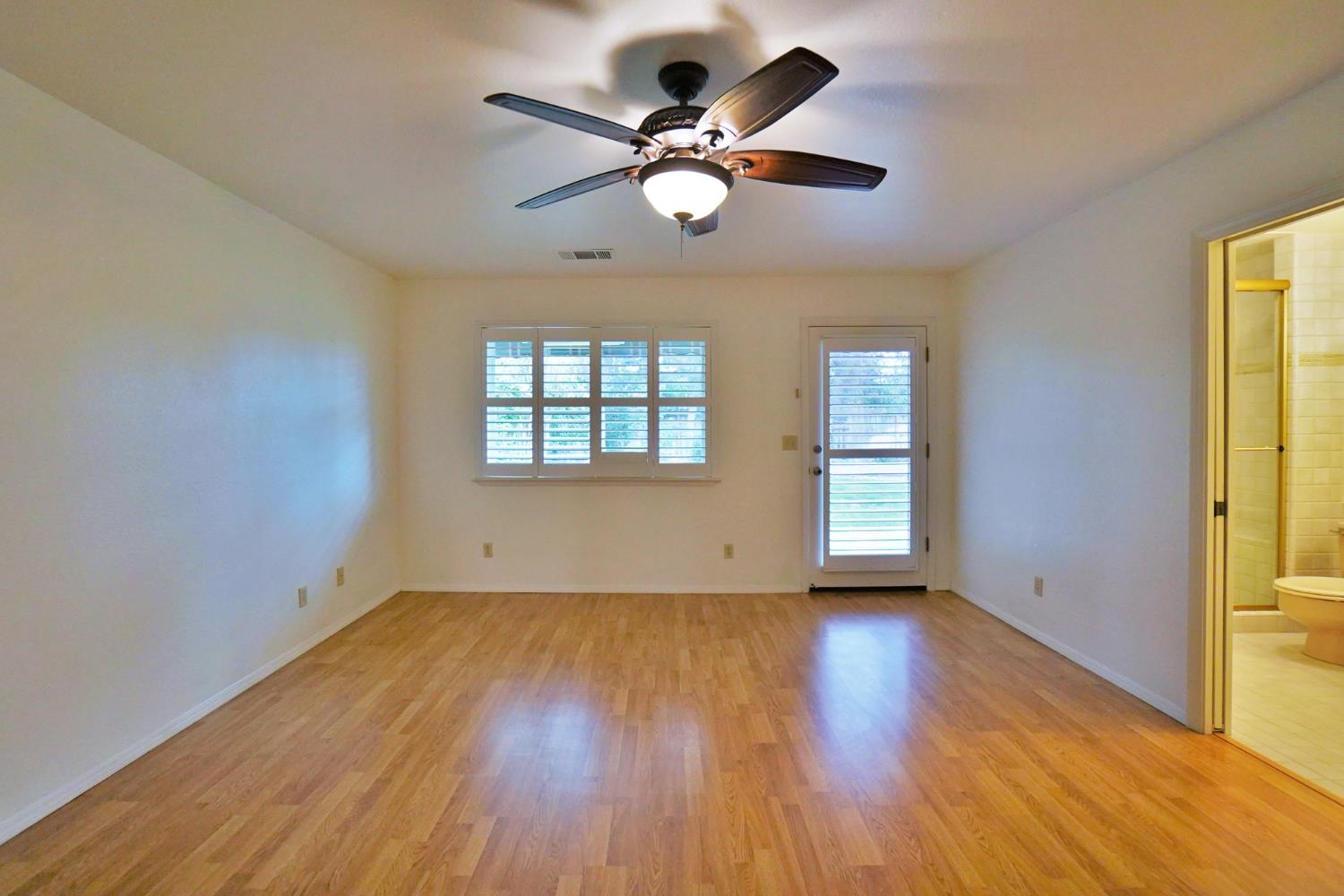 742 W Ellery Ave, Clovis, CA 93612