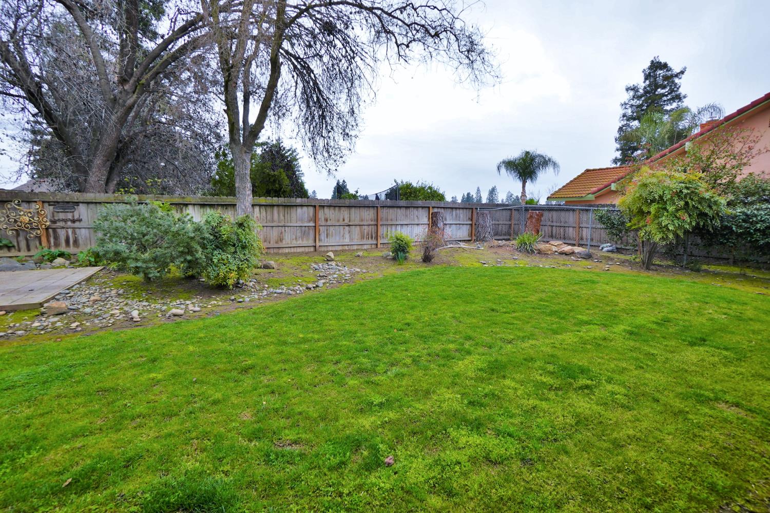 742 W Ellery Ave, Clovis, CA 93612