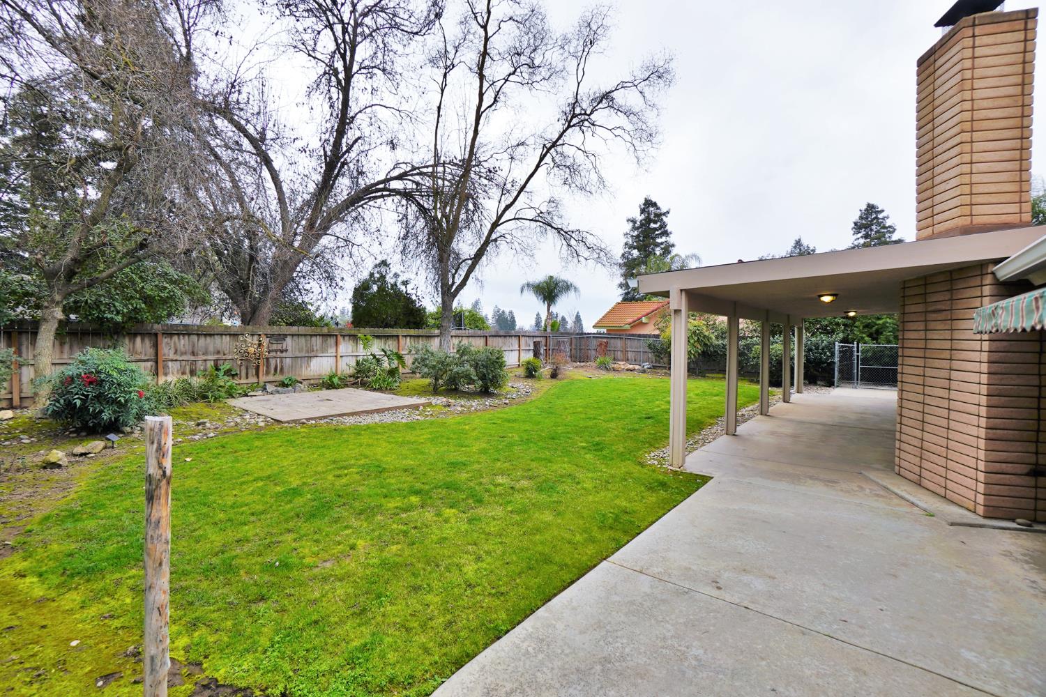 742 W Ellery Ave, Clovis, CA 93612