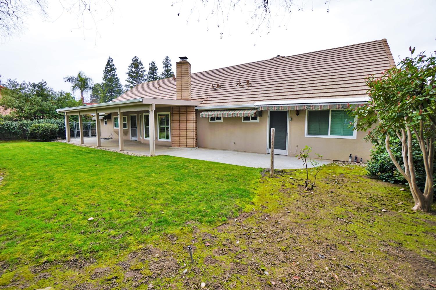 742 W Ellery Ave, Clovis, CA 93612