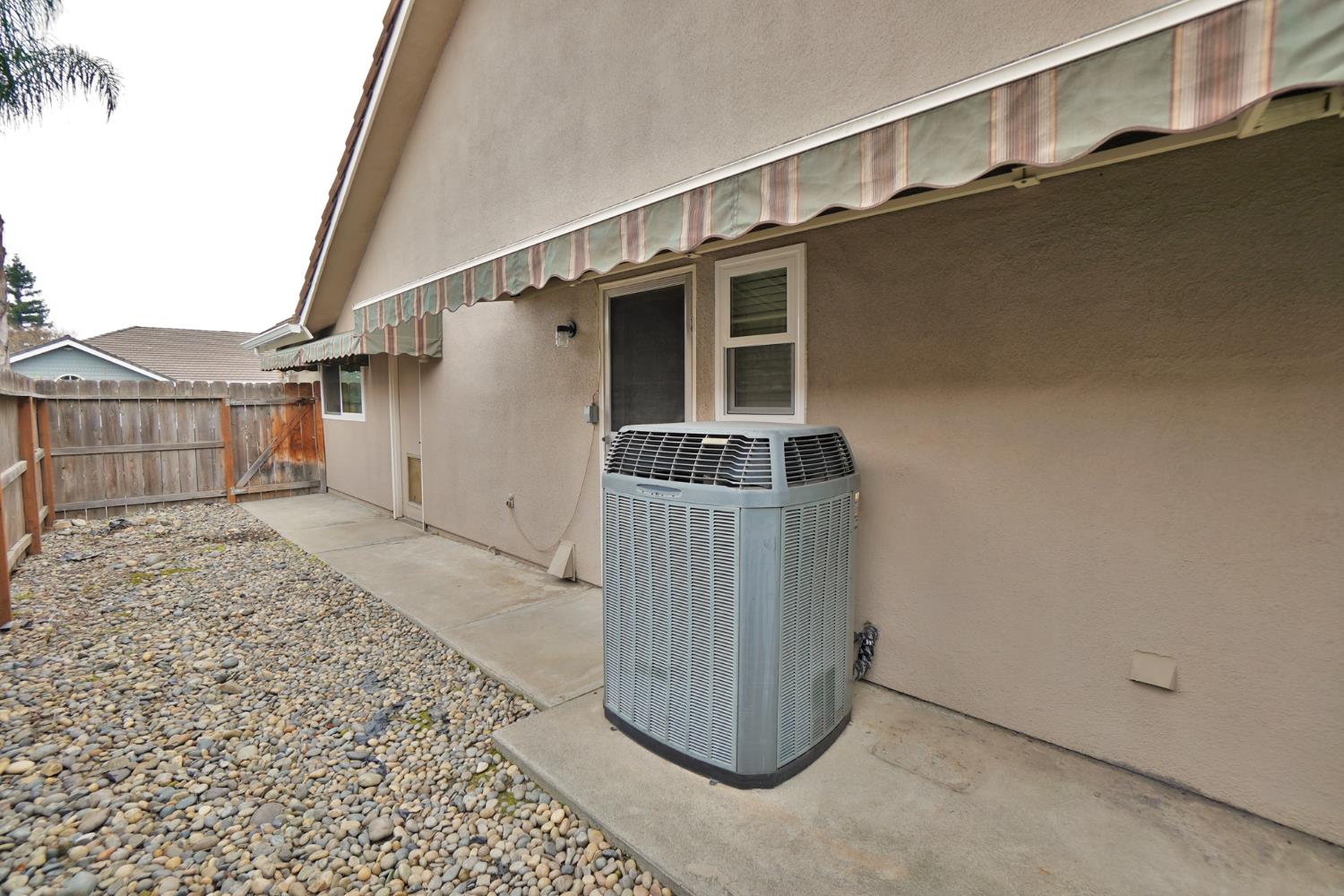 742 W Ellery Ave, Clovis, CA 93612