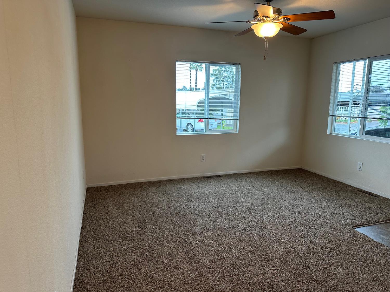 1724 Minnewawa Ave #56, Clovis, CA 93612