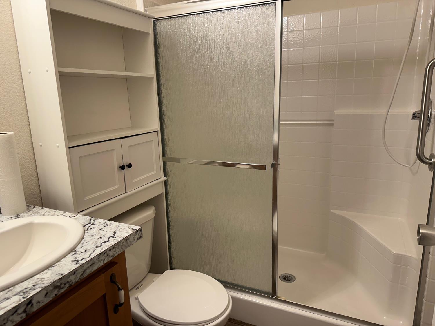 1724 Minnewawa Ave #56, Clovis, CA 93612