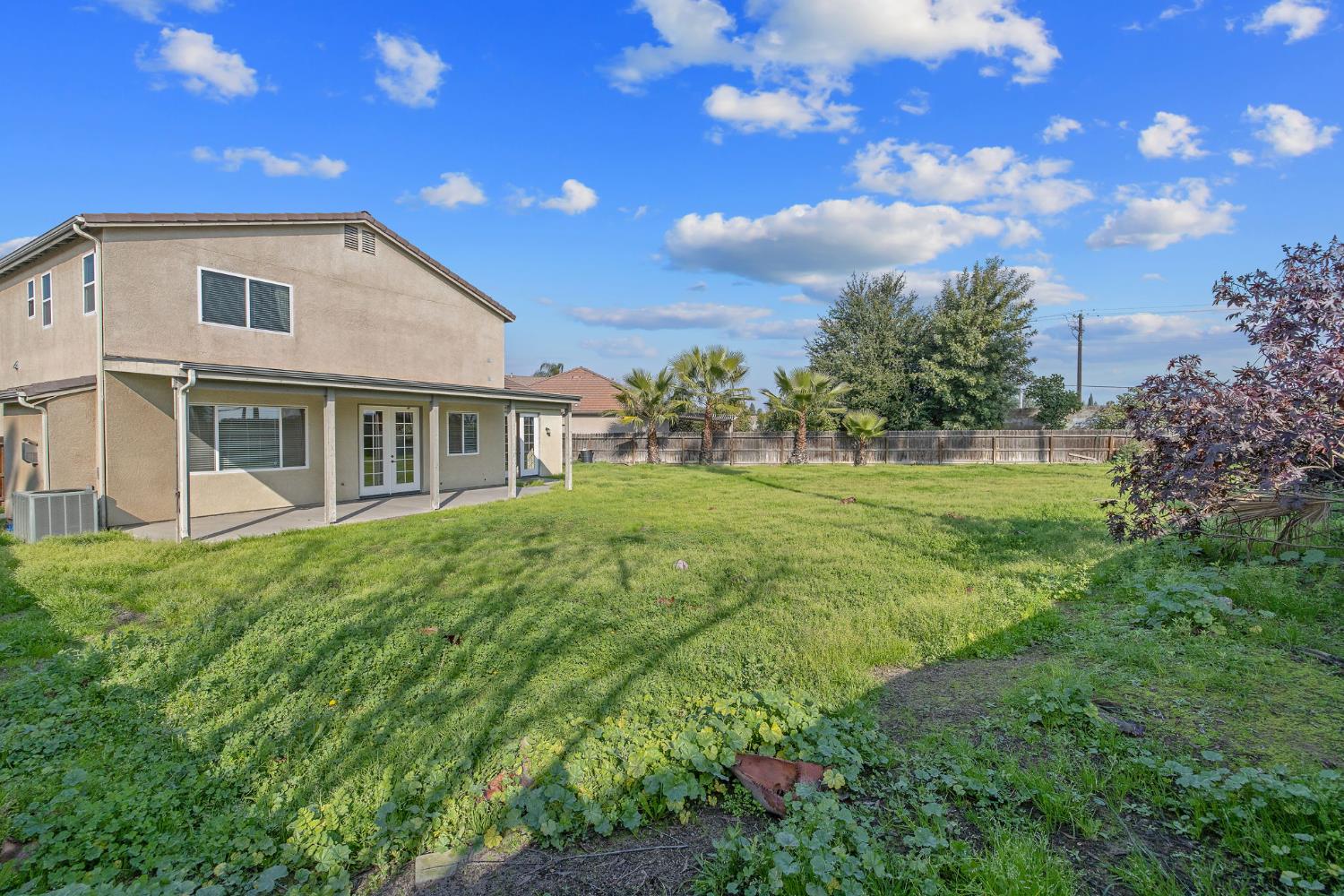 5586 E Atchison St, Fresno, CA 93727