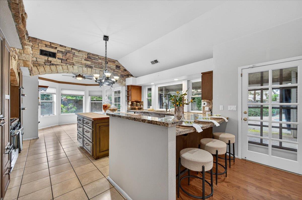 8269 N 6Th St, Fresno, CA 93720