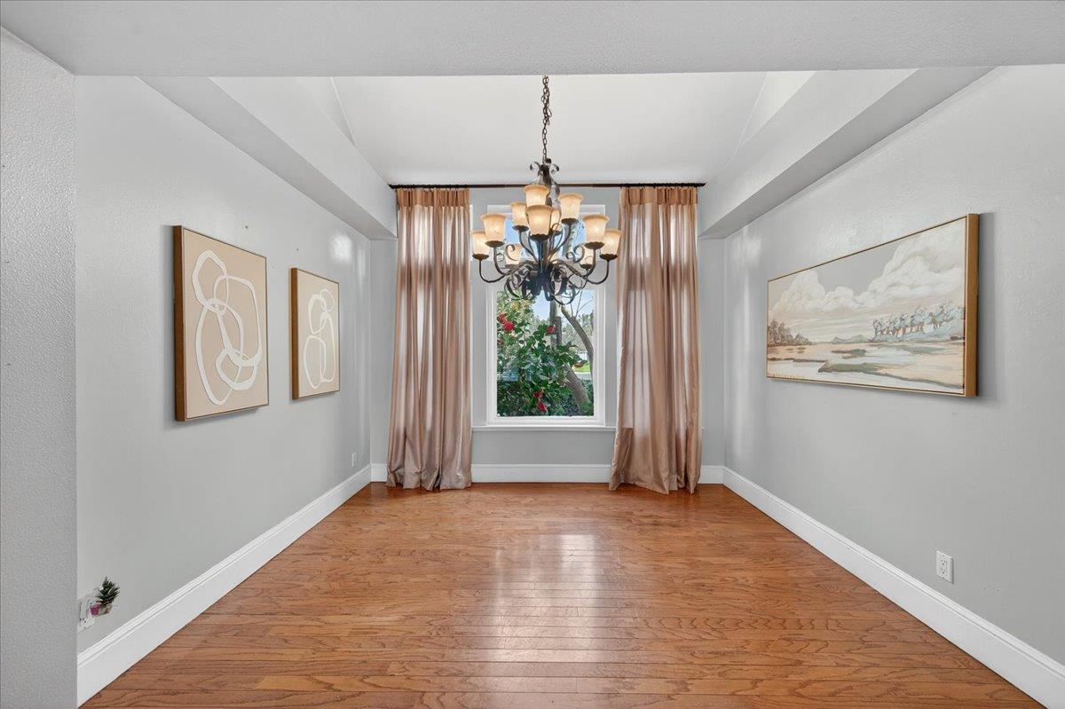 8269 N 6Th St, Fresno, CA 93720