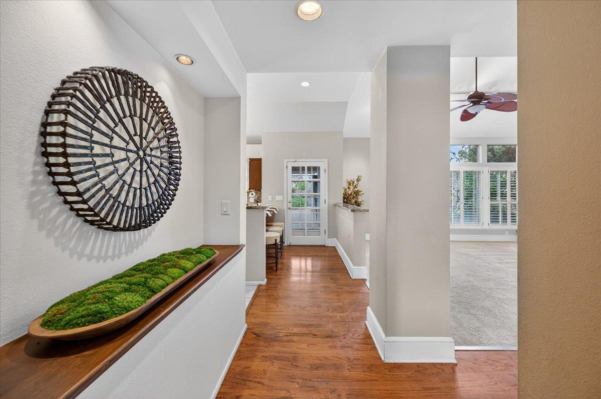 8269 N 6Th St, Fresno, CA 93720