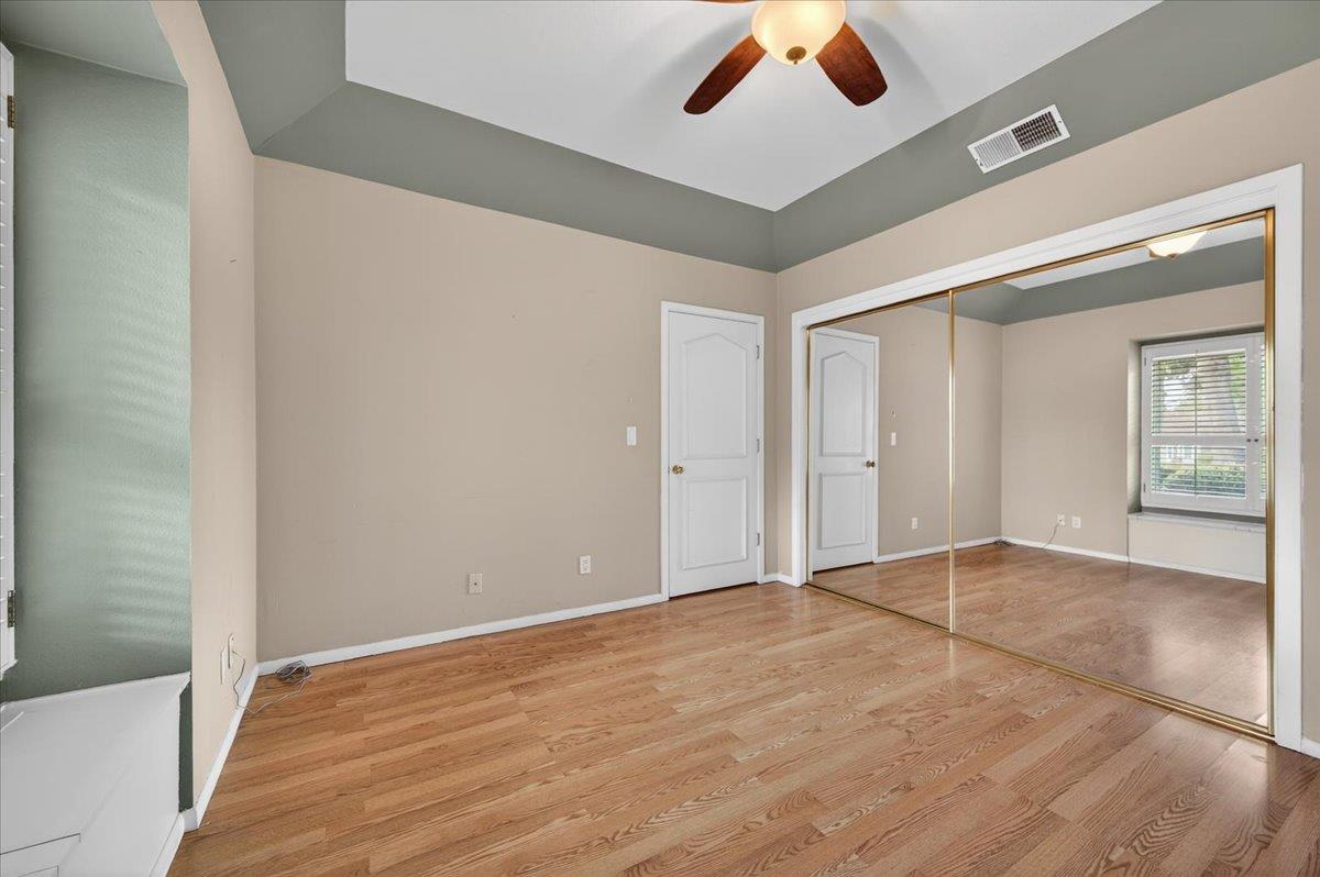 8269 N 6Th St, Fresno, CA 93720