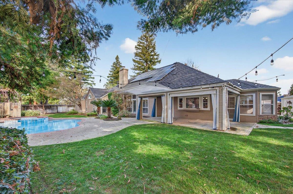 8269 N 6Th St, Fresno, CA 93720