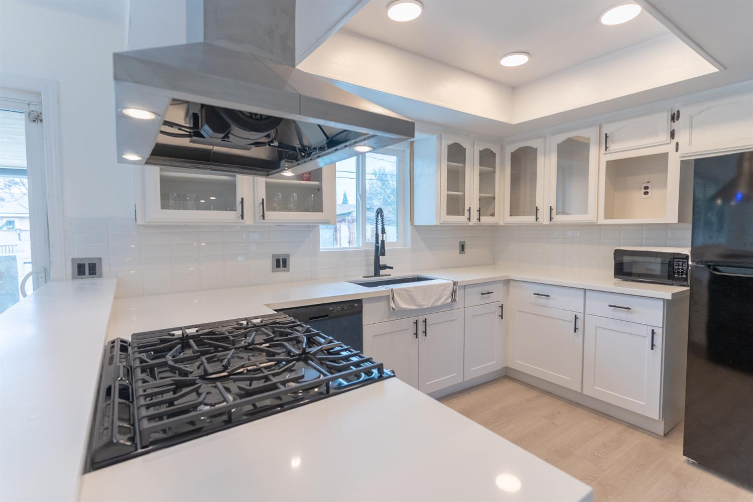 4883 E Michigan Ave, Fresno, CA 93703