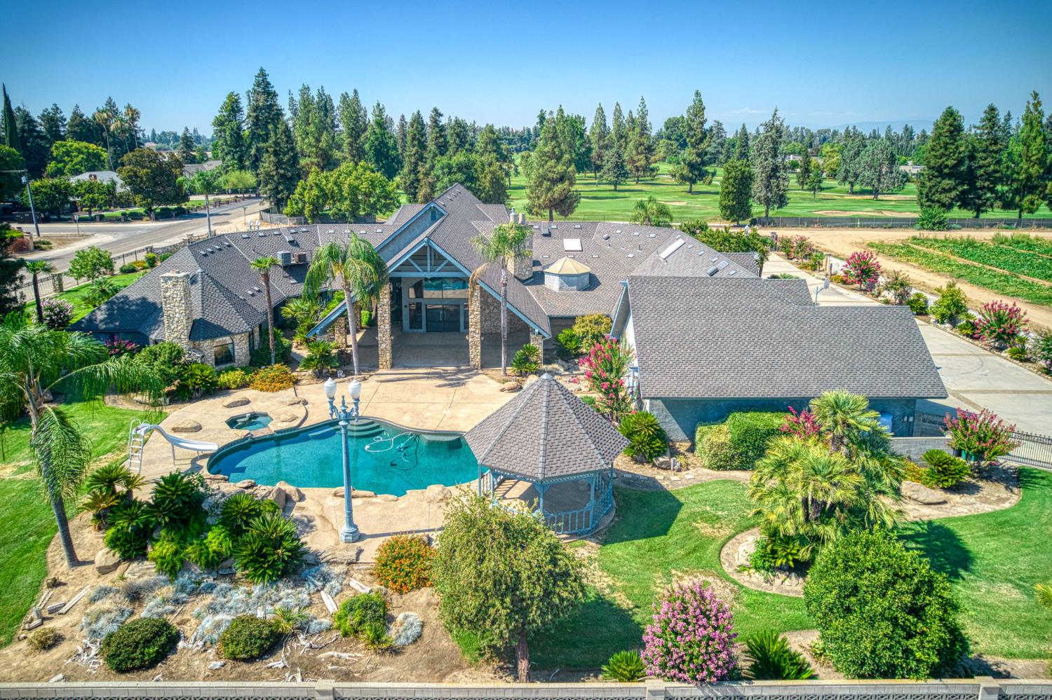 424 N De Wolf Ave, Fresno, CA 93737