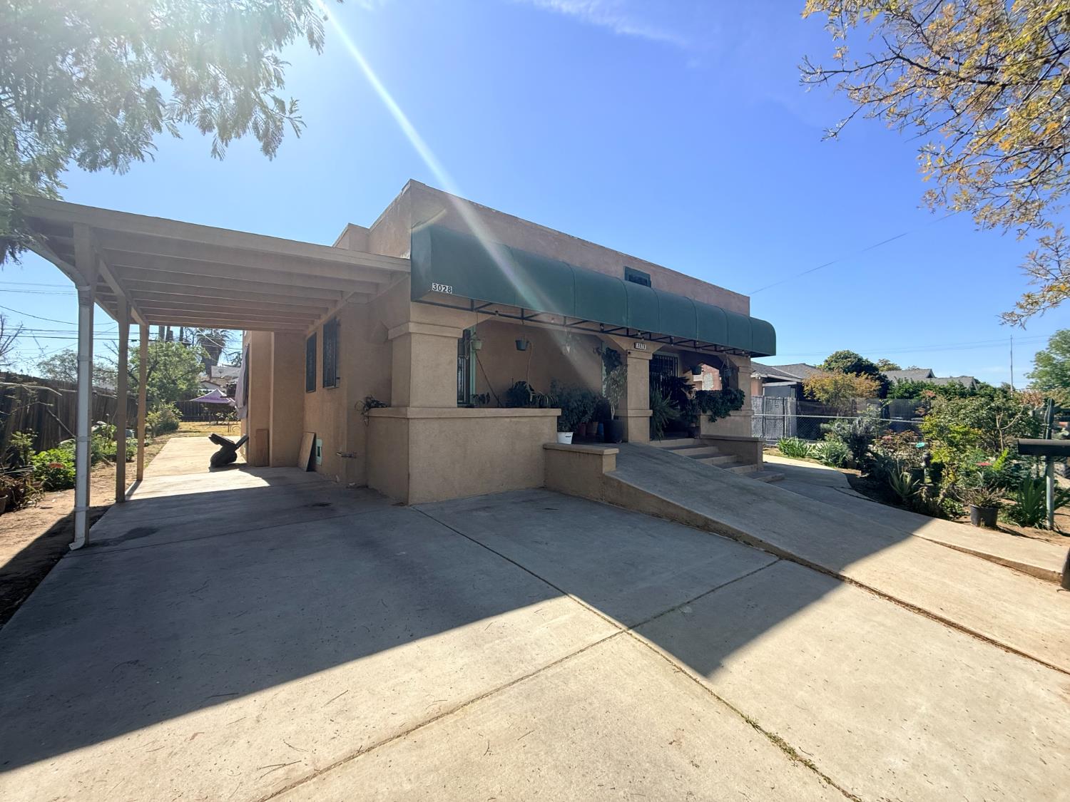 3028 E Grant Ave, Fresno, CA 93701