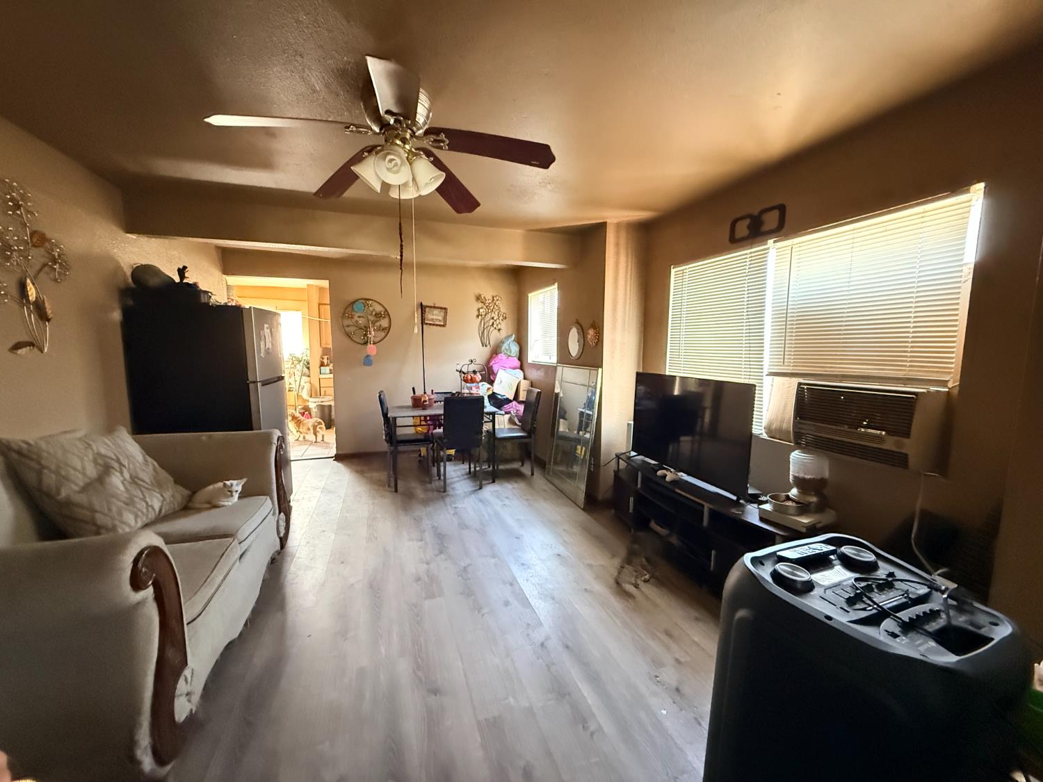 3028 E Grant Ave, Fresno, CA 93701