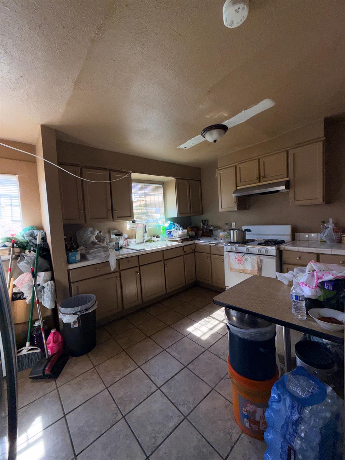 3028 E Grant Ave, Fresno, CA 93701