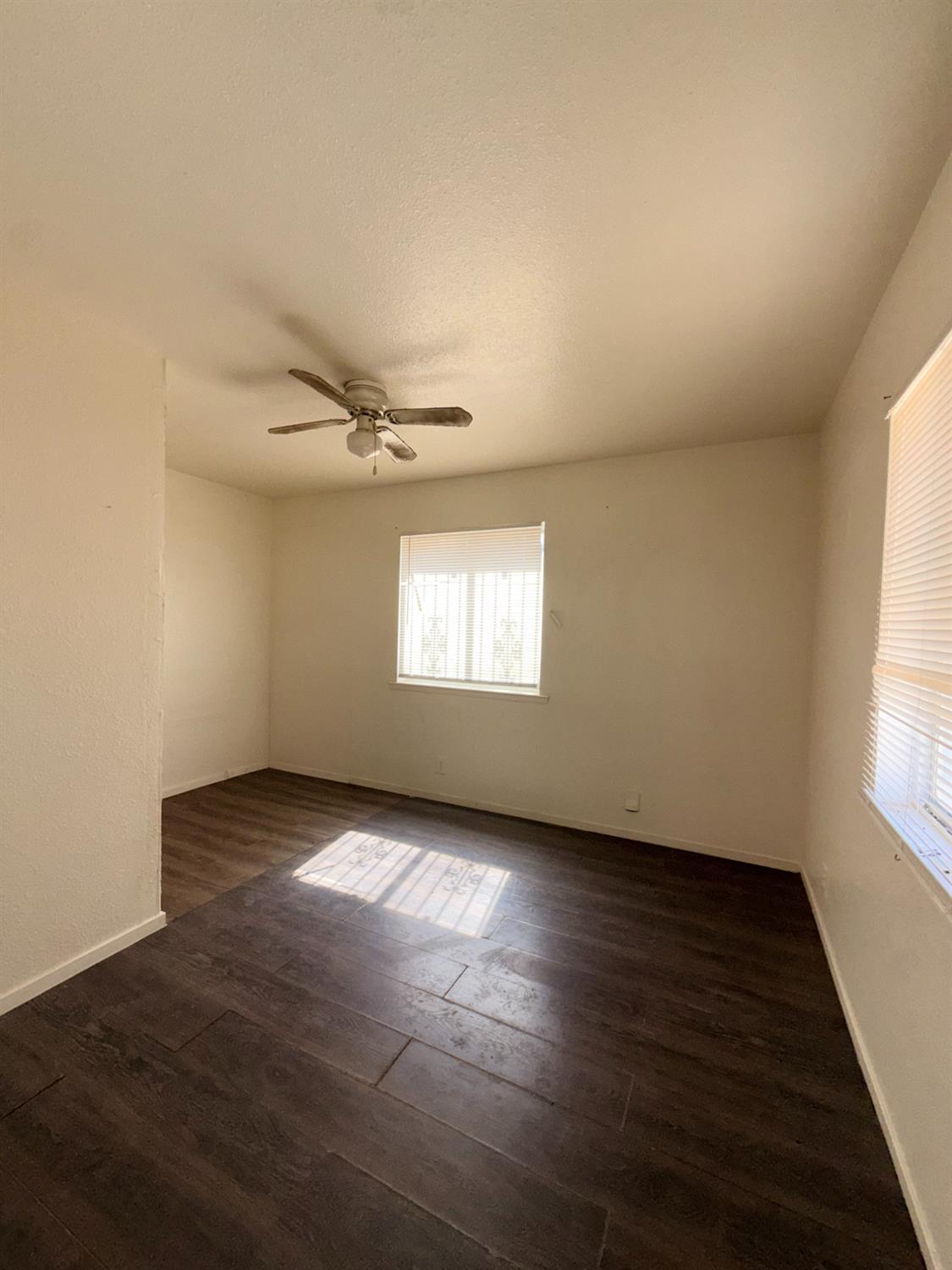 4062 E Church Ave, Fresno, CA 93725