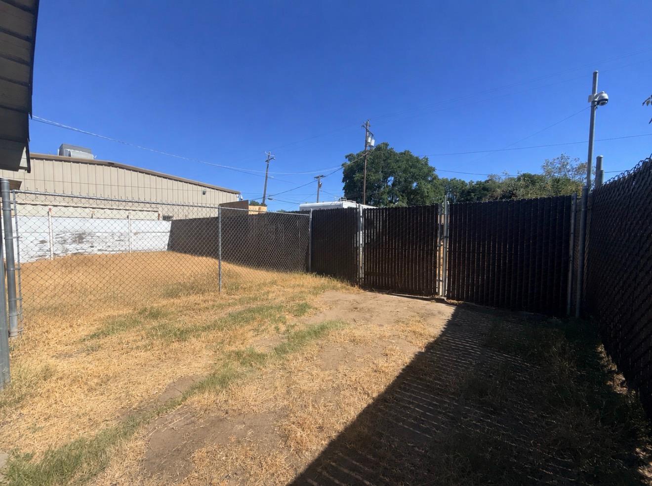 4062 E Church Ave, Fresno, CA 93725