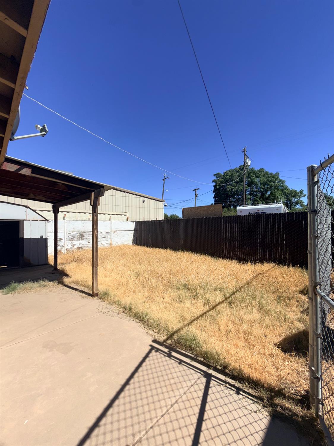 4062 E Church Ave, Fresno, CA 93725