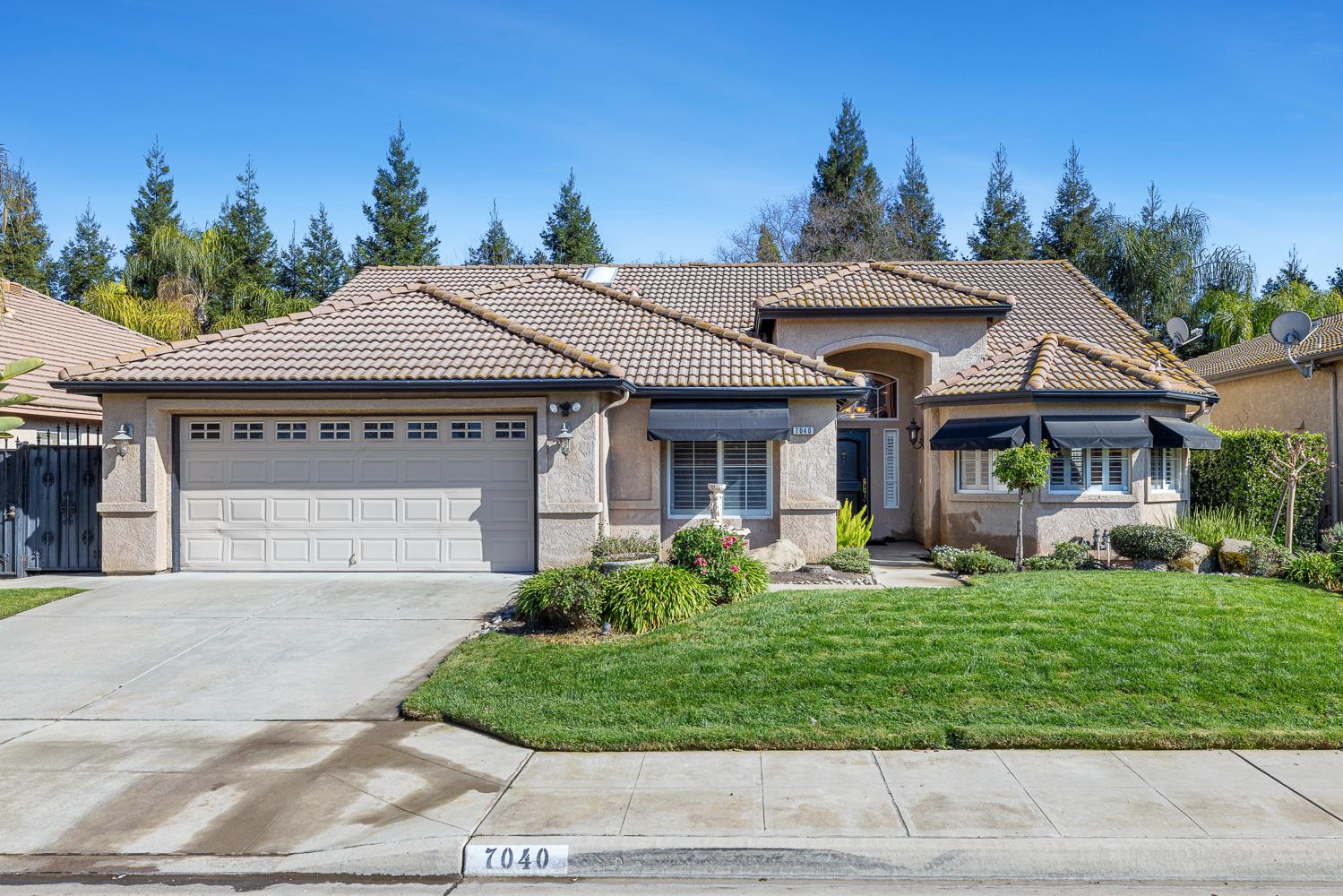 7040 N Warren Ave, Fresno, CA 93711