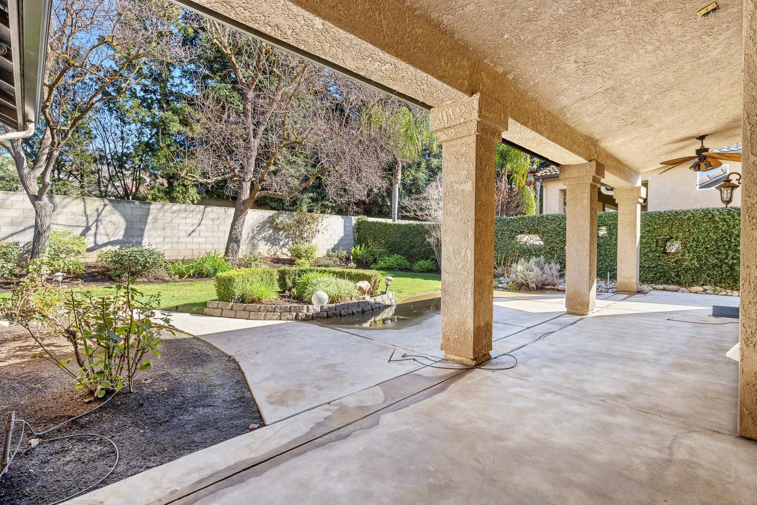 7040 N Warren Ave, Fresno, CA 93711