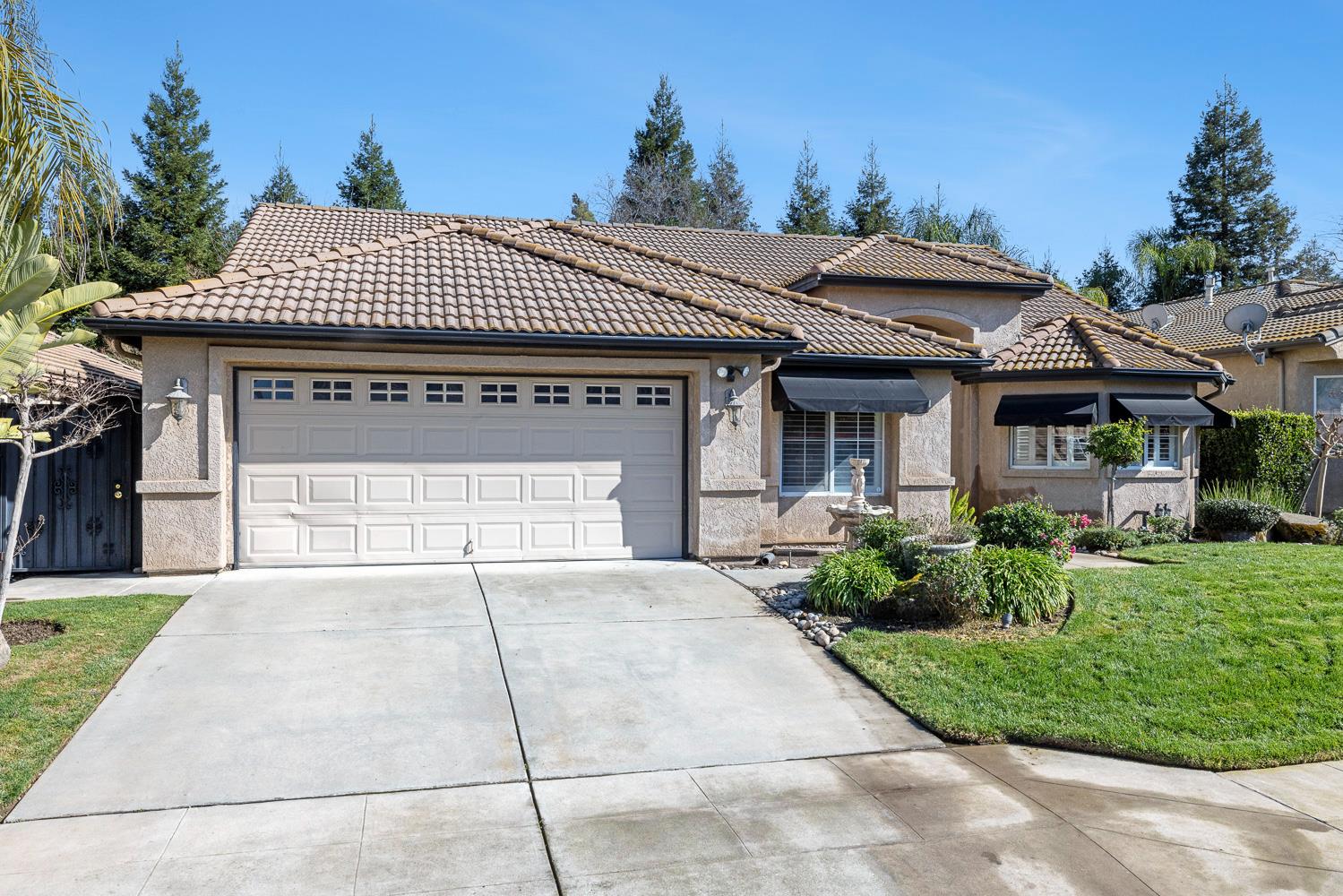 7040 N Warren Ave, Fresno, CA 93711