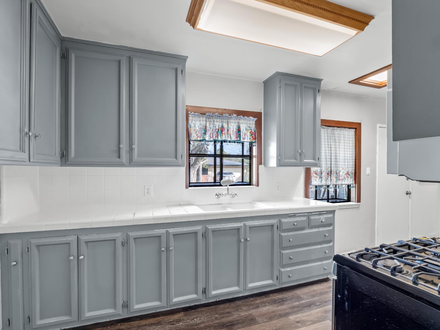 303 W Fedora Ave, Fresno, CA 93705