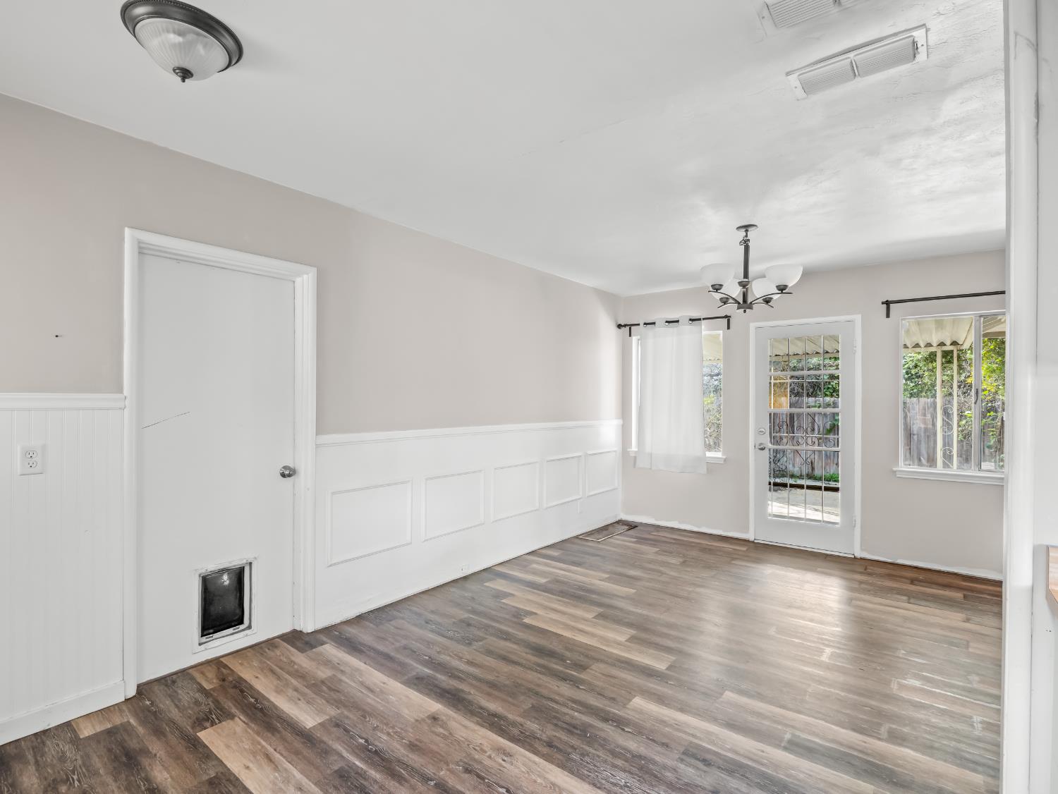 303 W Fedora Ave, Fresno, CA 93705