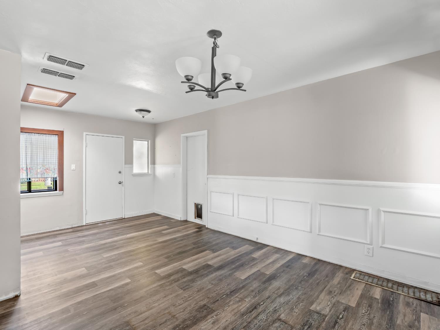 303 W Fedora Ave, Fresno, CA 93705