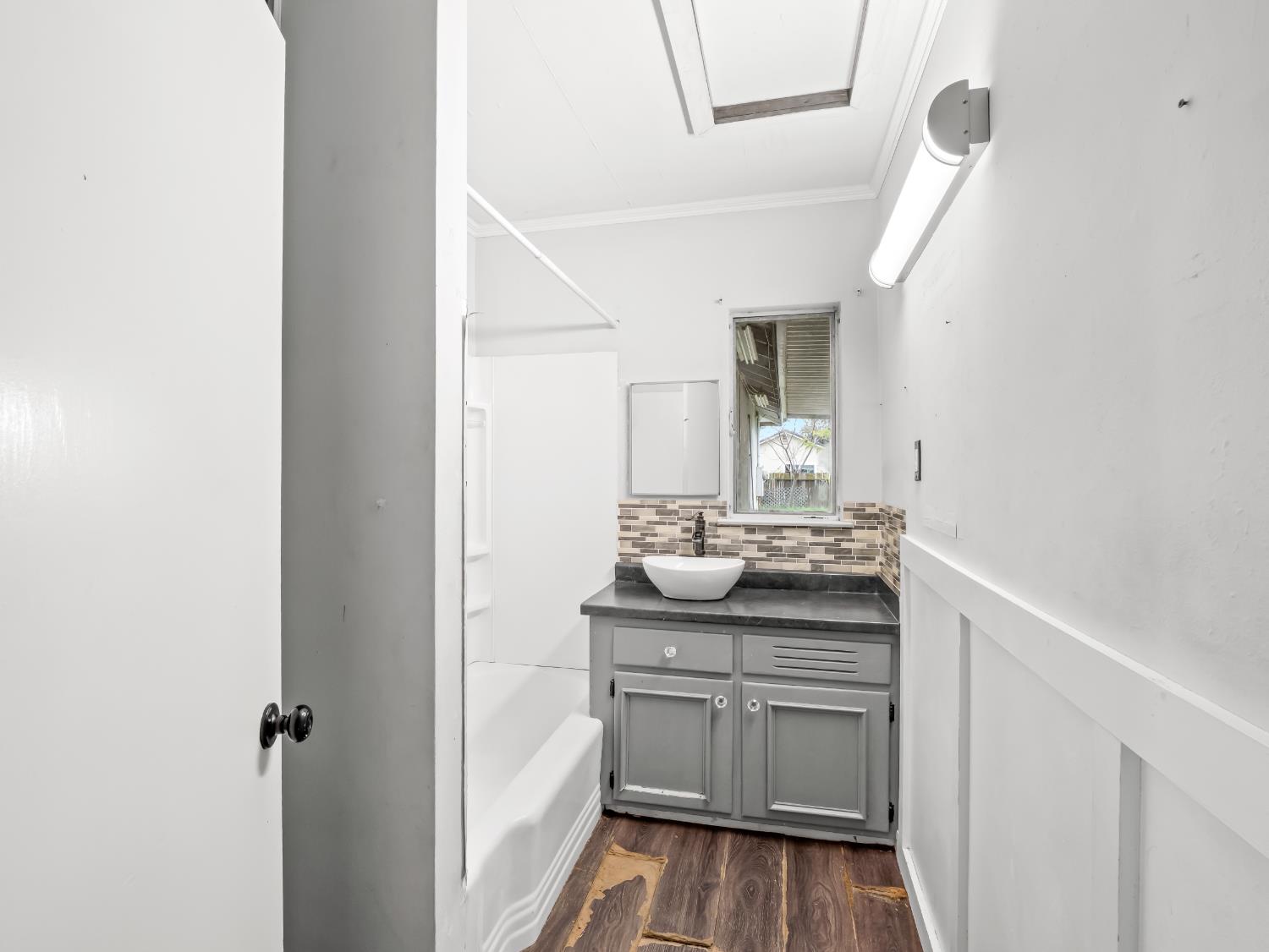 303 W Fedora Ave, Fresno, CA 93705