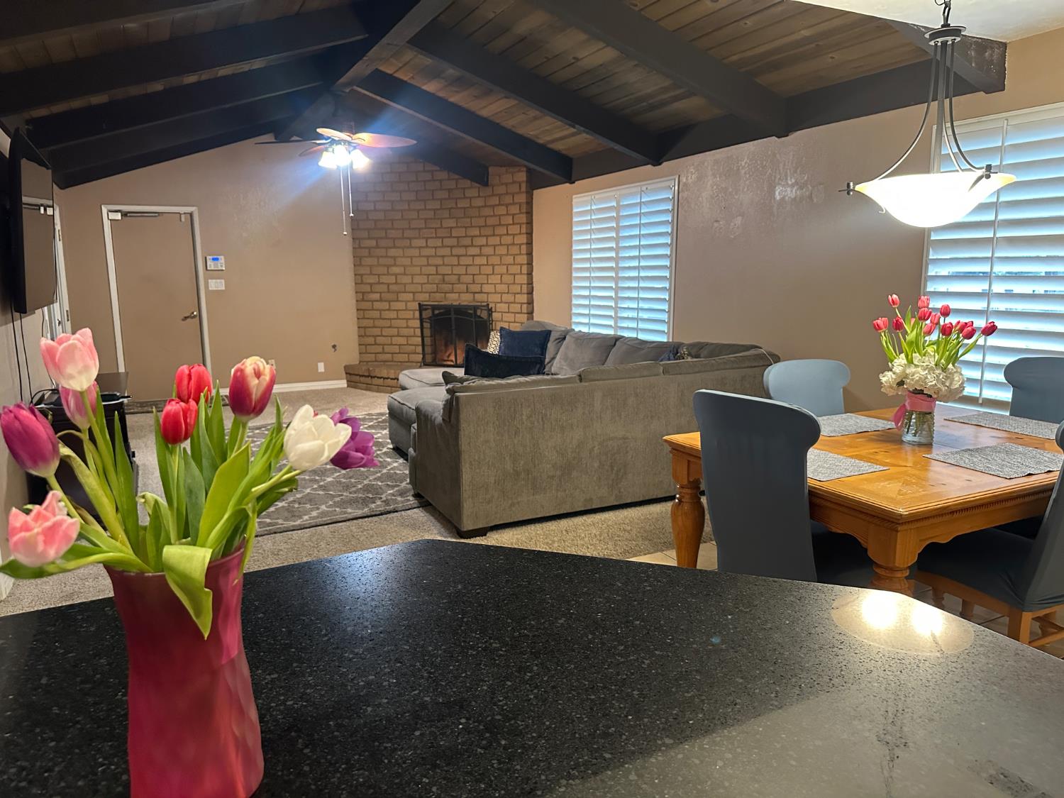 394 S Oak Dr, Reedley, CA 93654