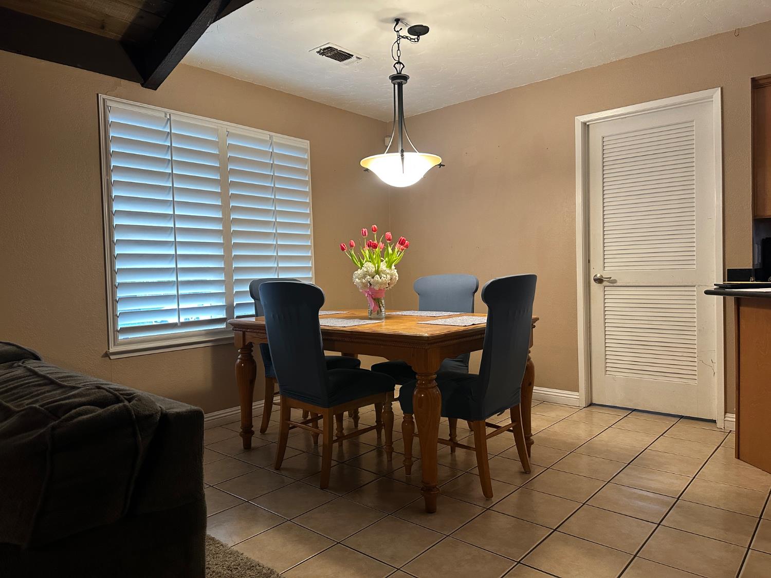 394 S Oak Dr, Reedley, CA 93654