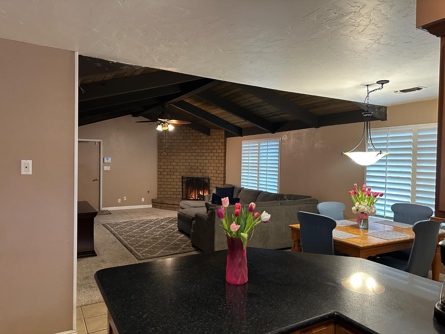 394 S Oak Dr, Reedley, CA 93654