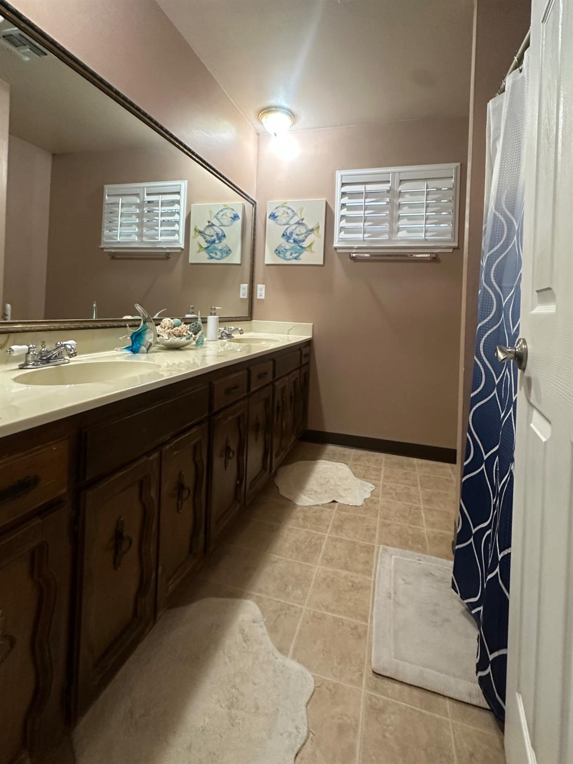 394 S Oak Dr, Reedley, CA 93654