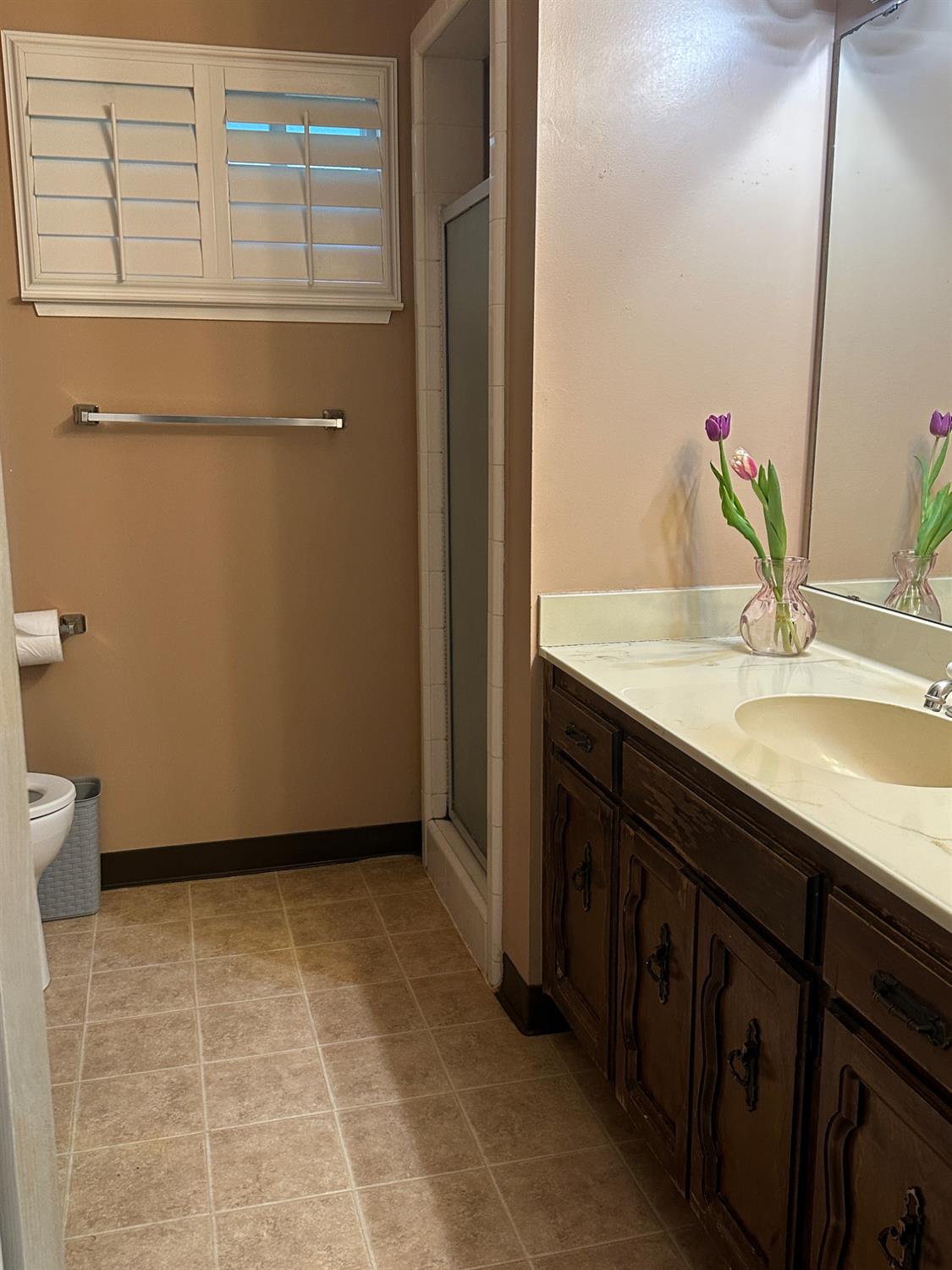 394 S Oak Dr, Reedley, CA 93654