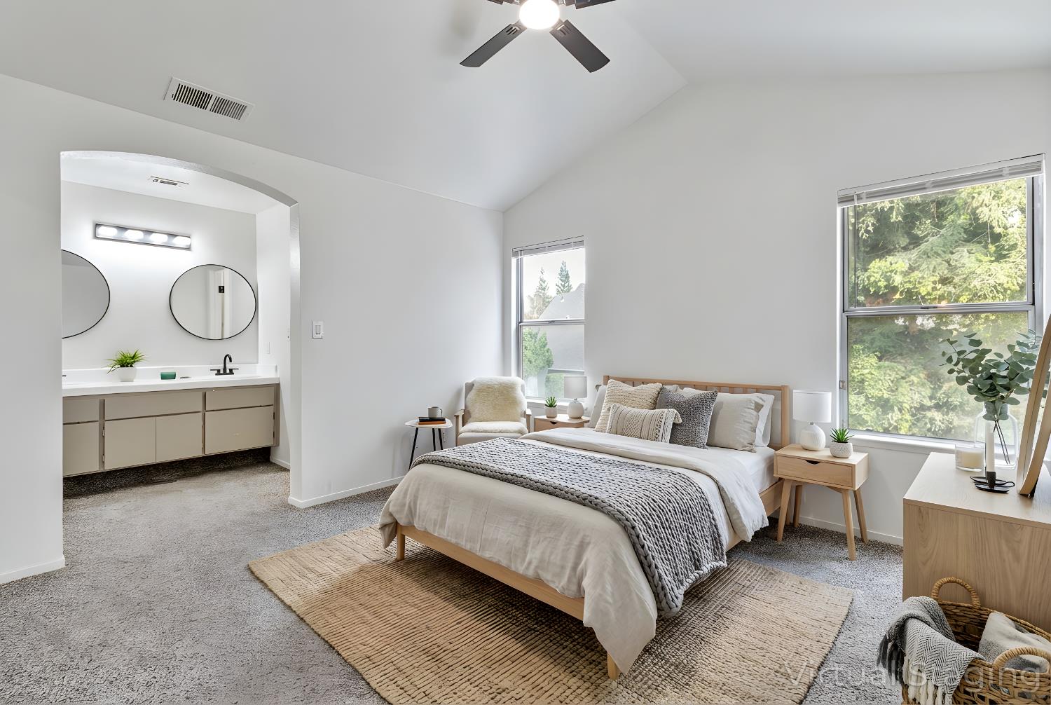 7330 N Woodrow Ave, Fresno, CA 93720