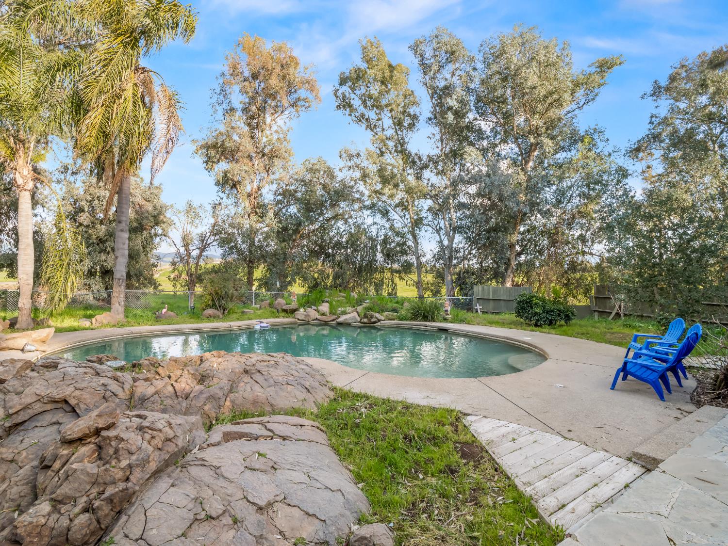 14295 E Nees Ave, Clovis, CA 93619