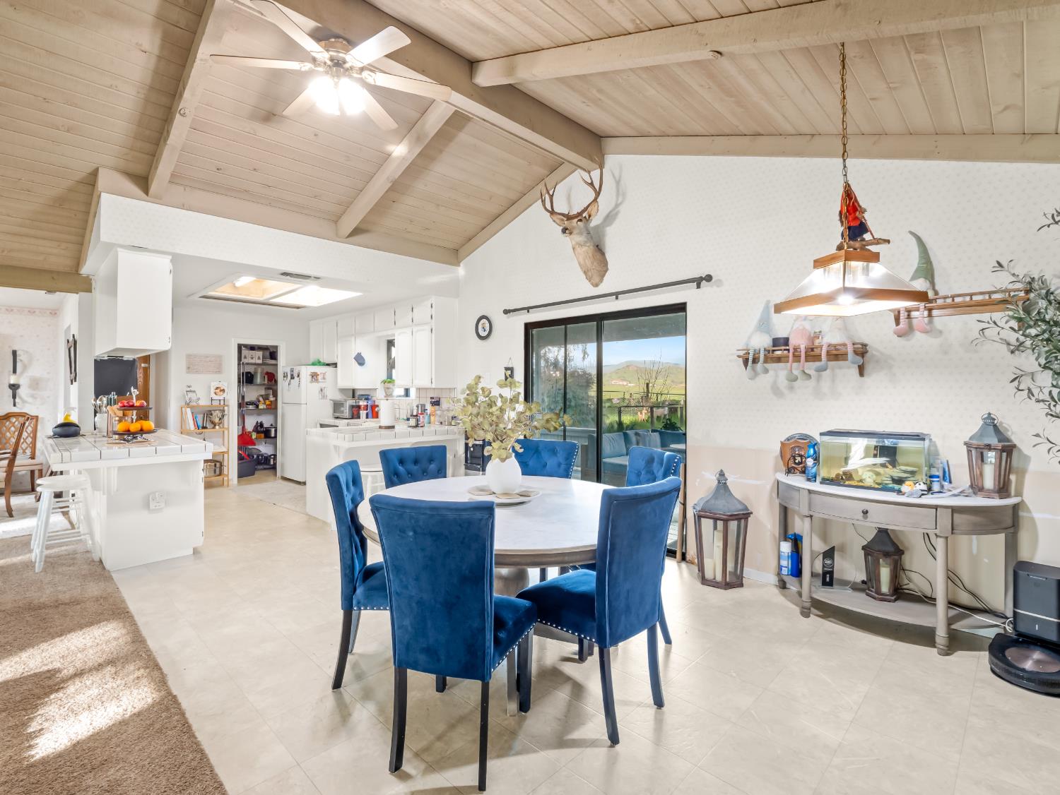 14295 E Nees Ave, Clovis, CA 93619