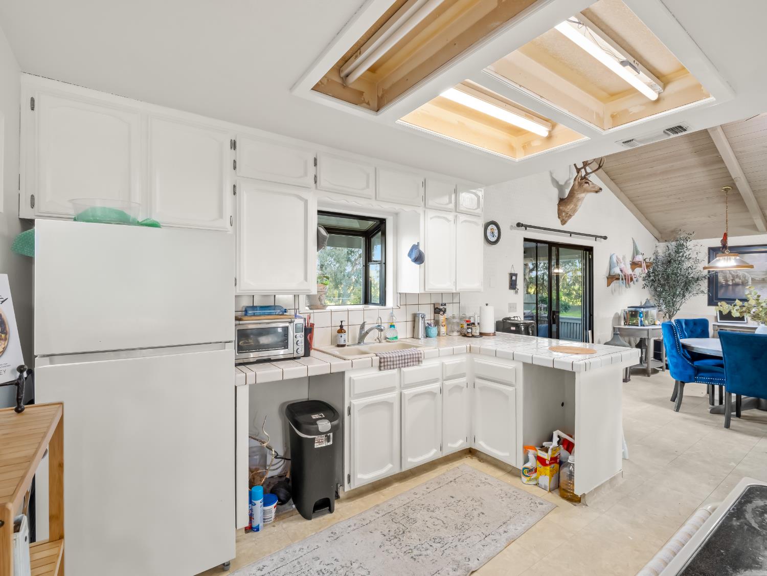 14295 E Nees Ave, Clovis, CA 93619