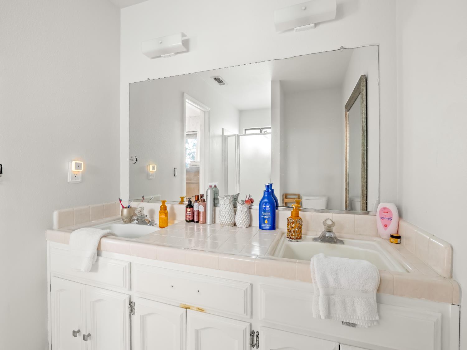 14295 E Nees Ave, Clovis, CA 93619