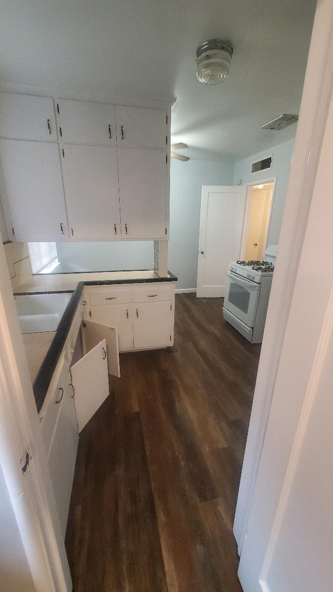 2233 E E Terrace Ave E, Fresno, CA 93703