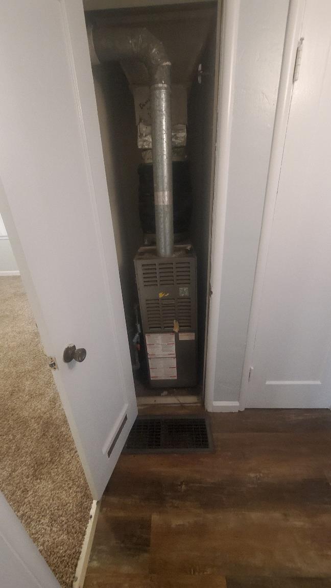 2233 E E Terrace Ave E, Fresno, CA 93703