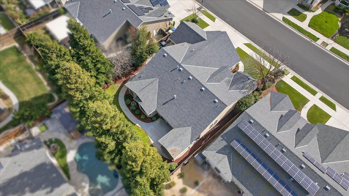 647 Moody Ave, Clovis, CA 93619