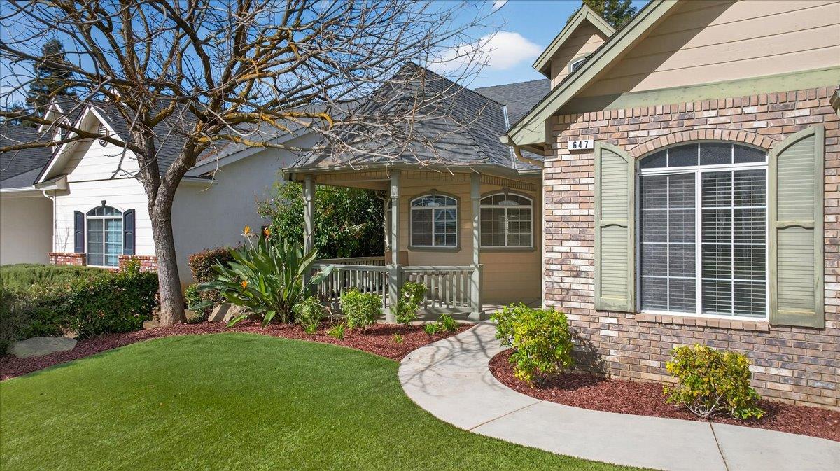 647 Moody Ave, Clovis, CA 93619