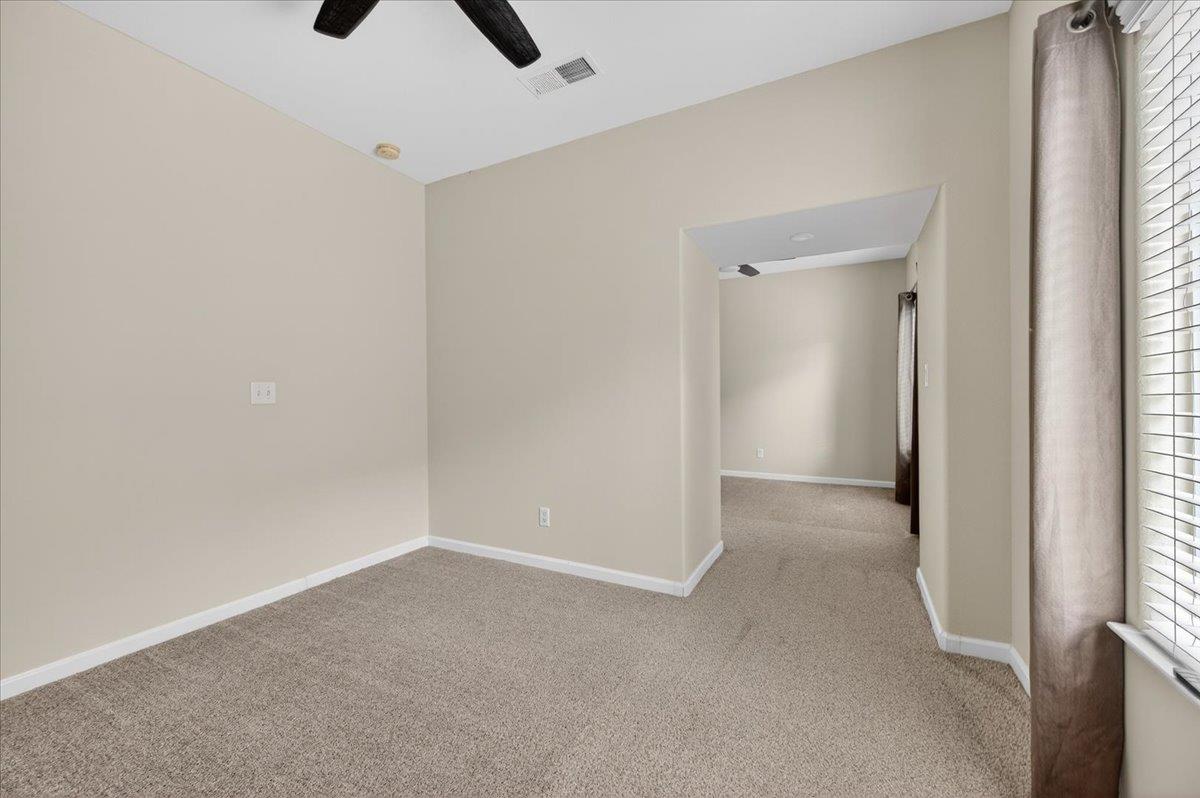 647 Moody Ave, Clovis, CA 93619