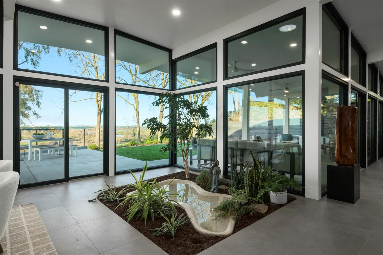 1230 W Moraga Rd, Fresno, CA 93711