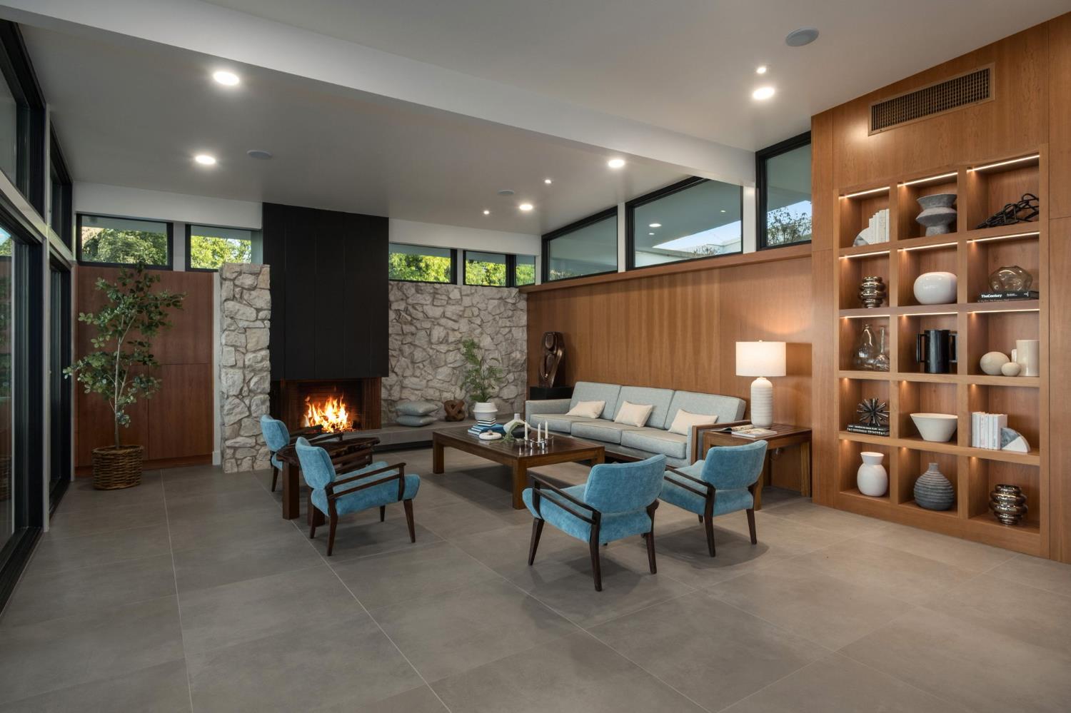 1230 W Moraga Rd, Fresno, CA 93711