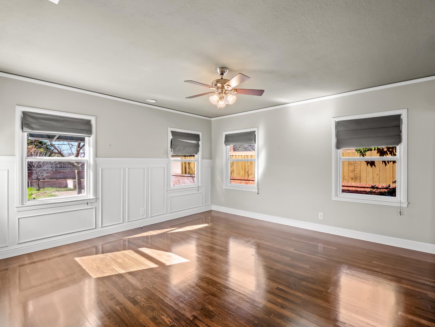 1515 N Vagedes Ave, Fresno, CA 93728